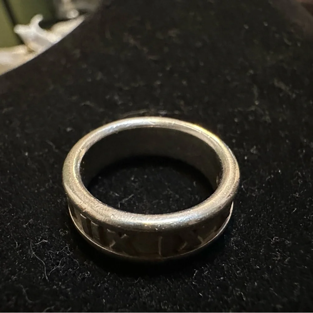 Tiffany & Co. Atlas Sterling Silver Roman Numerals Band Ring - Picture 3 of 5